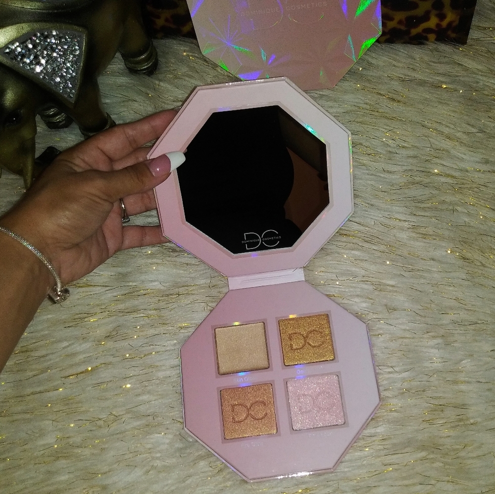 LIVE GIVEAWAY! DC PRISMA GLOW HIGHLIGHT PALETTE